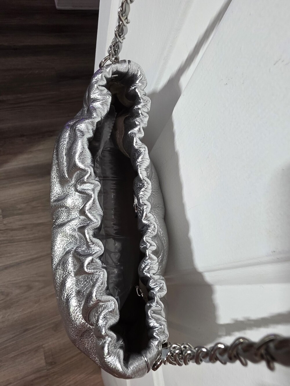 Genuine Leather Silver Metallic Chain-Handle Shoulder Bag - Picture 13 of 14